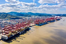 寧波舟山港年集裝箱吞吐量首超“2800萬”