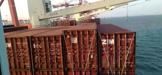 緩解緊張運力，中遠海運改造船舶運輸集裝箱