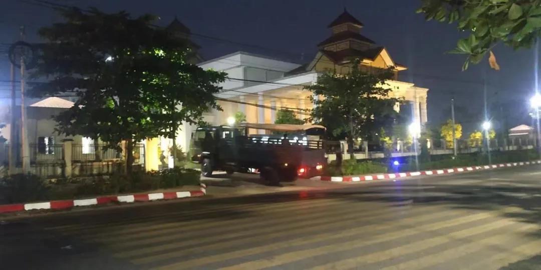 注意!東南亞該國發生政變!軍方宣布接管政權,國家進入緊急狀態