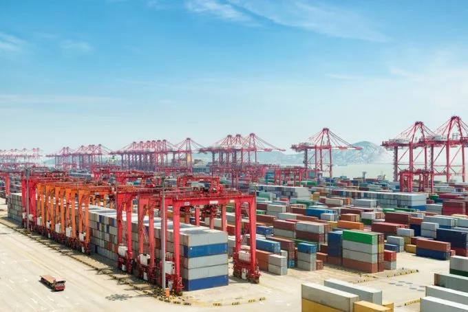 央視財經：中國多部門聯合出手穩定國際貨運，持續瘋漲海運費出現拐點