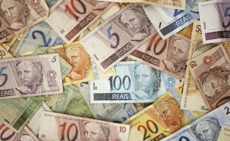 這個國家宣布破產(chǎn)后,民眾擔憂吃不起飯,出貨謹防錢貨兩空!