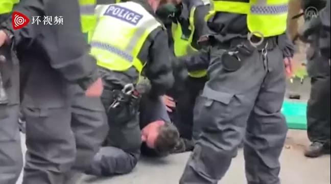 外貿(mào)預(yù)警!美國(guó)多地游行集會(huì),德國(guó)、英國(guó)上萬(wàn)人反疫情封鎖大游行!這些港口被進(jìn)口貨物擠爆……