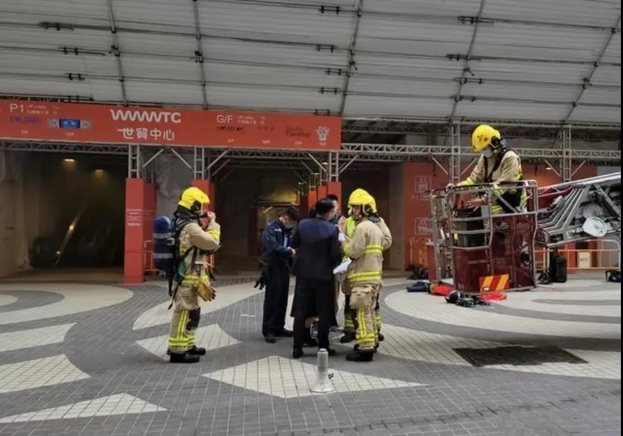 突發(fā)！香港銅鑼灣世貿(mào)中心發(fā)生大火！