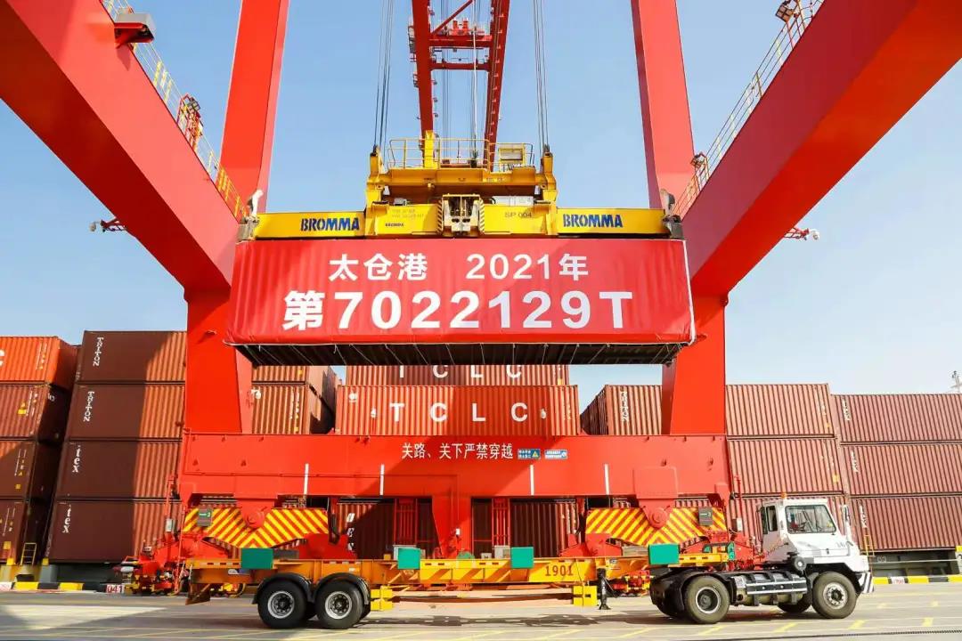 內河港口年吞吐量破700萬標箱，怎么做到的？ 