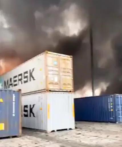 突發(fā)！你的貨物被燒了，未提貨，集裝箱被炸毀！